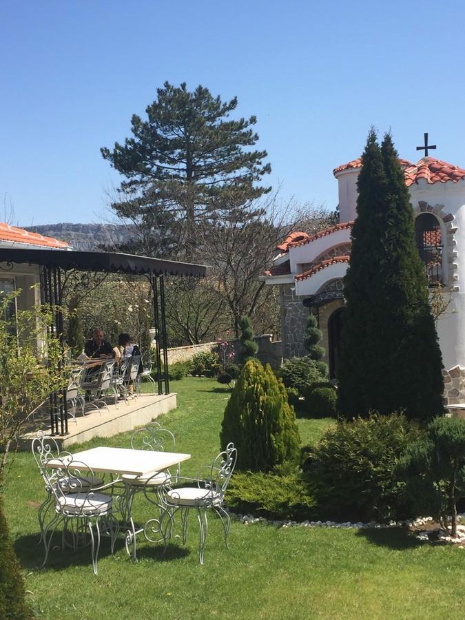 Villa St. Michael Мадара Экстерьер фото