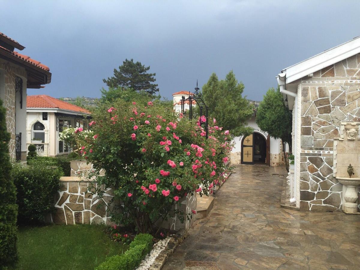 Villa St. Michael Мадара Экстерьер фото