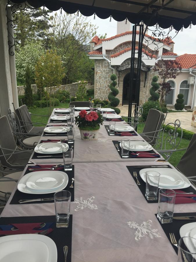 Villa St. Michael Мадара Экстерьер фото